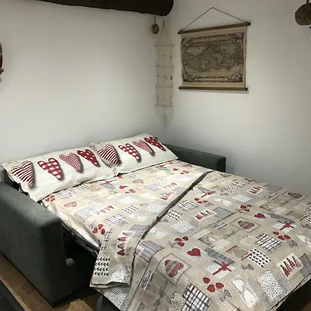 La Petite Barque Apartment *