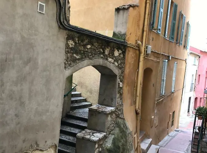 La Petite Barque Menton