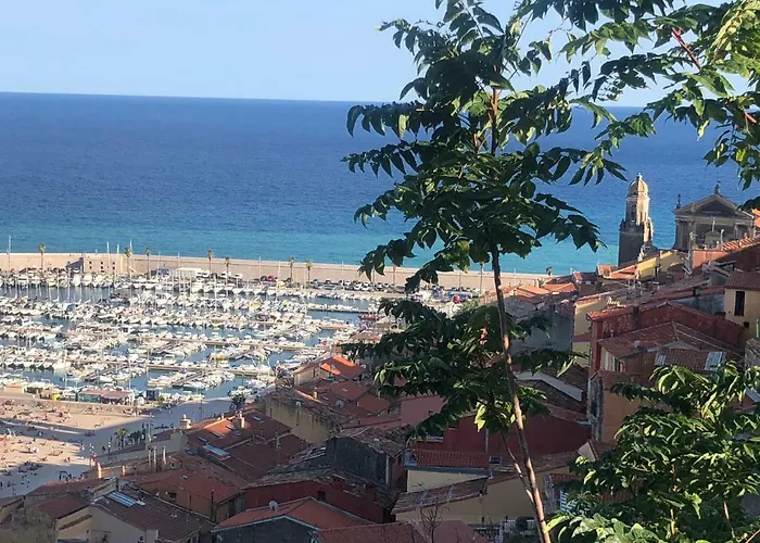 La Petite Barque Menton