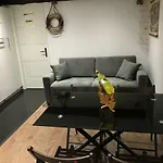 La Petite Barque Apartman *
