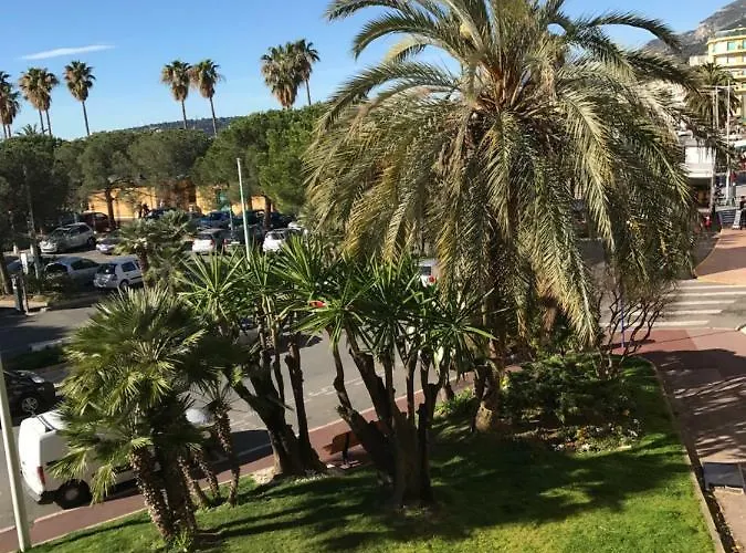 La Petite Barque * Menton